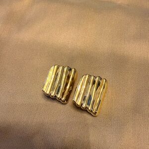 Elegant Gold-Toned Women's Earrings